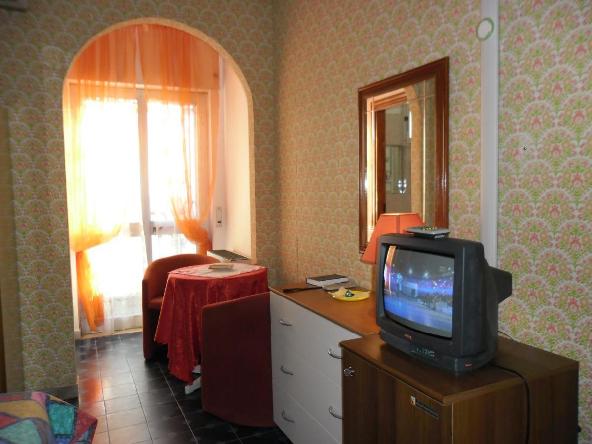 Hotel Torino Falerna Camera foto